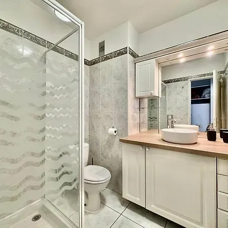 Beau Centre Juan Les Pins A 300m Des Plages * Antibes