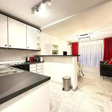 Beau Centre Juan Les Pins A 300m Des Plages Apartamento *