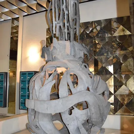 Beau Centre Juan Les Pins A 300m Des Plages